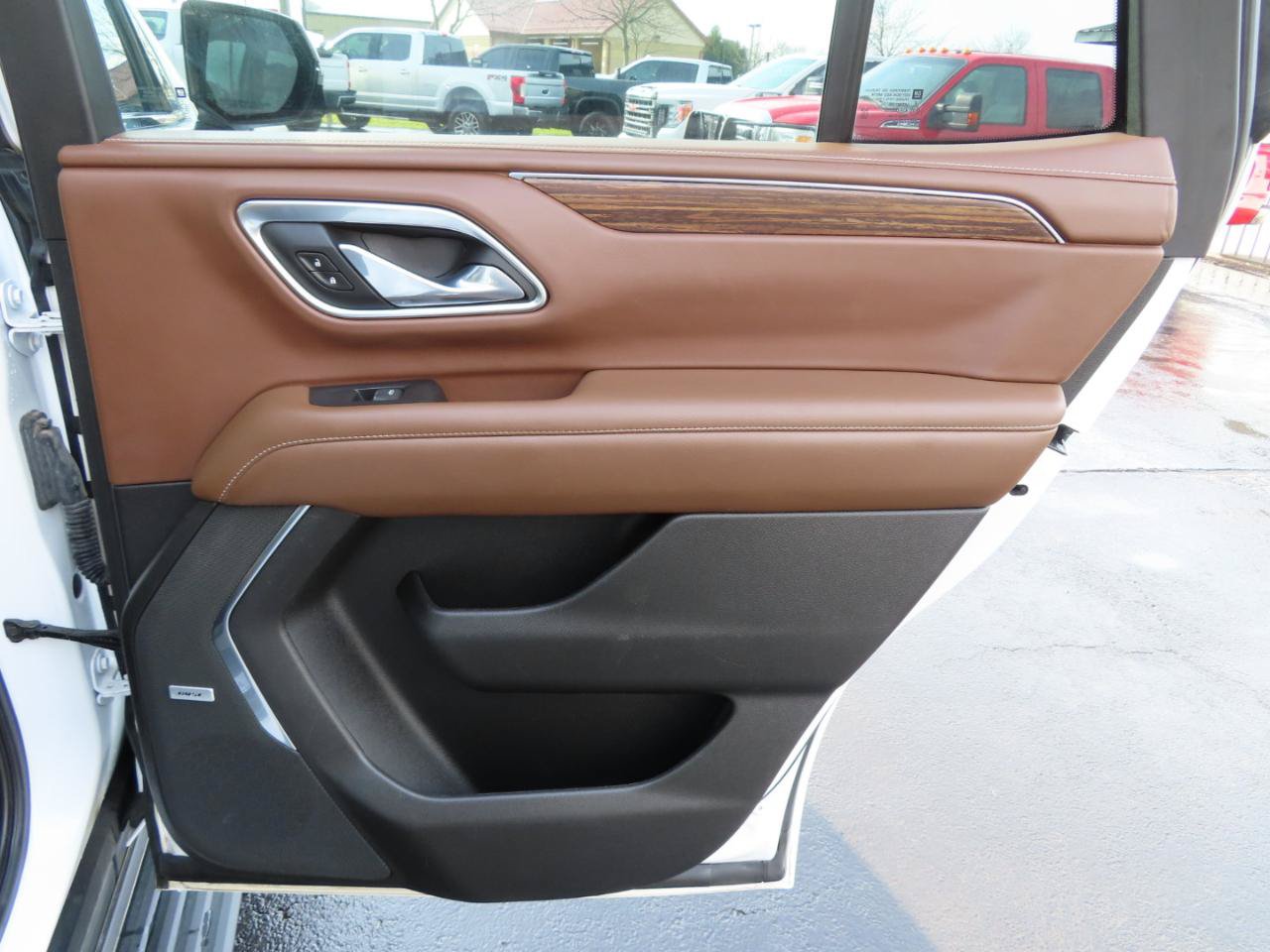 Used 2021 Chevrolet Tahoe High Country w/ Premium Package AWD/4WD image 48