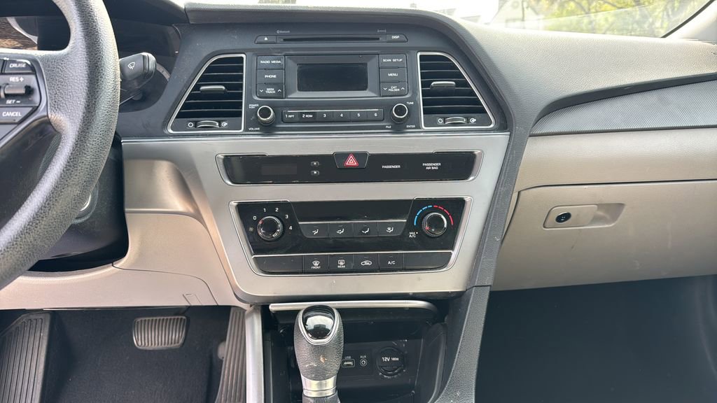 Used 2017 Hyundai Sonata SE image 11
