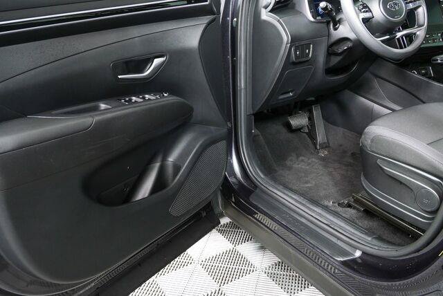 Used 2024 Hyundai Tucson SE FWD image 7