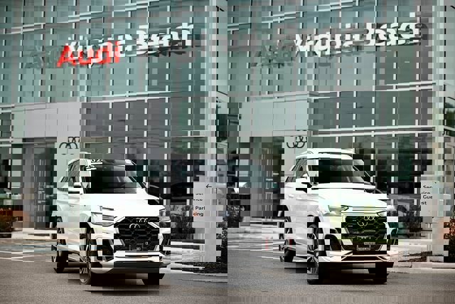 Certified 2024 Audi Q5 2.0T Premium w/ Convenience Package