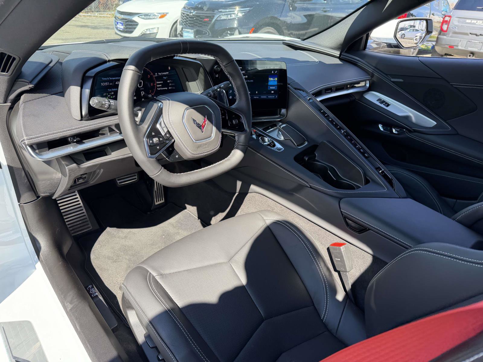 Used 2025 Chevrolet Corvette Stingray Coupe w/ 1LT RWD image 13