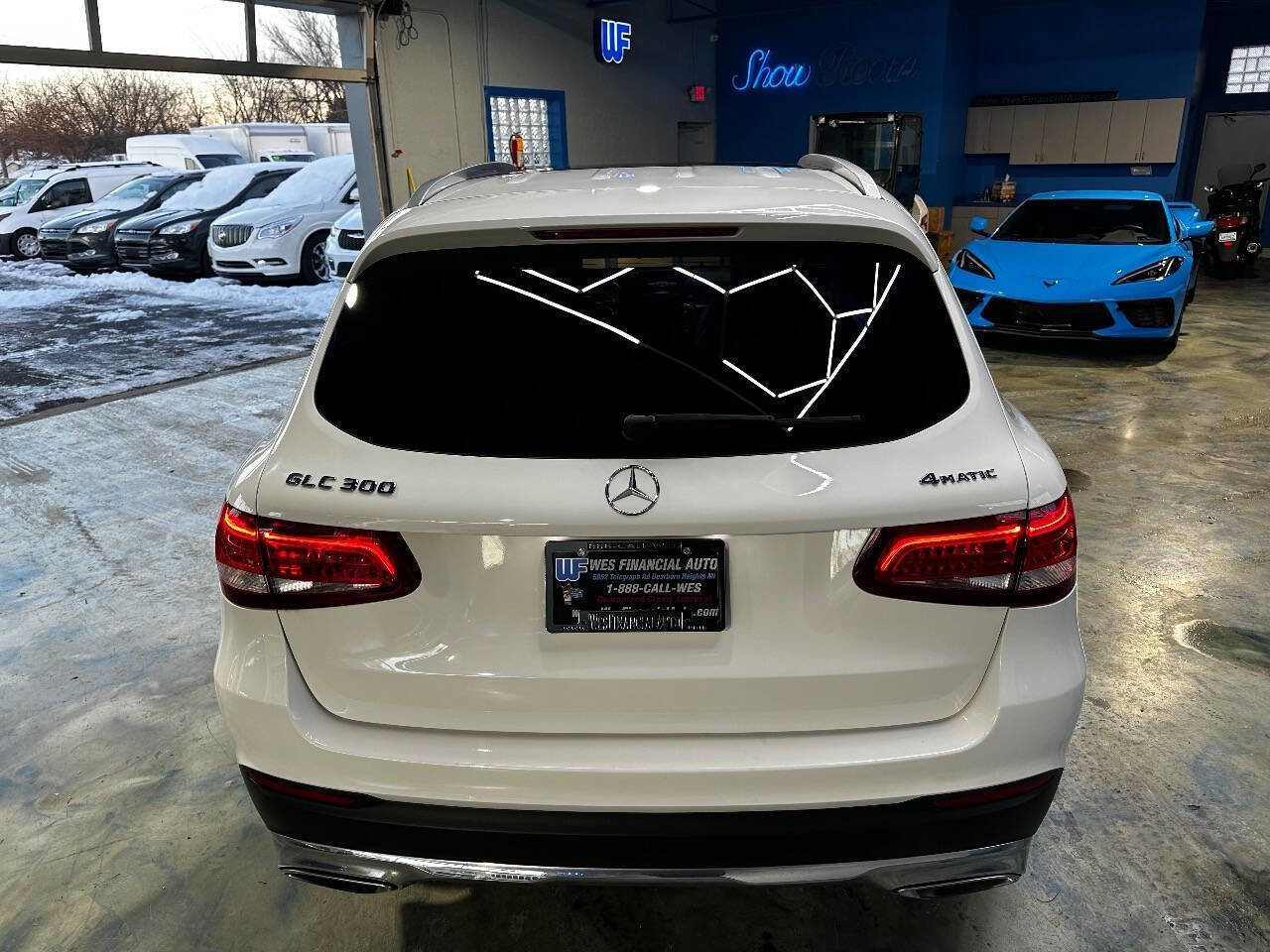 Used 2018 Mercedes-Benz GLC 300 4MATIC image 10