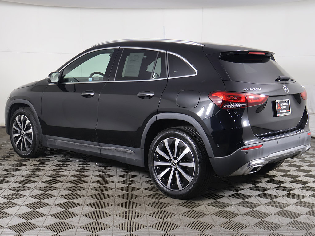 Used 2023 Mercedes-Benz GLA 250 4MATIC w/ Premium Package image 6