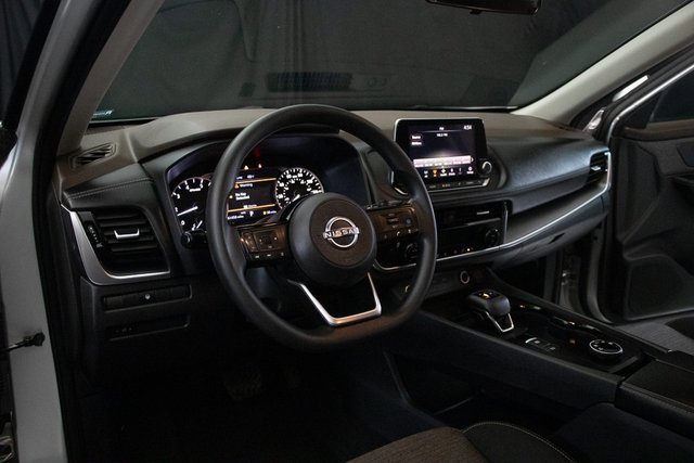 Used 2022 Nissan Rogue SV image 23