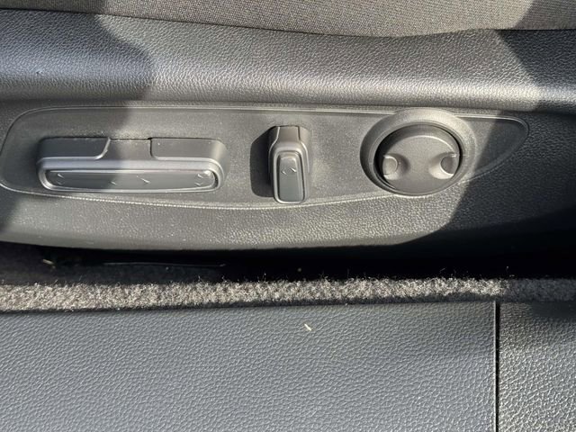 Certified 2023 Honda Accord EX image 18