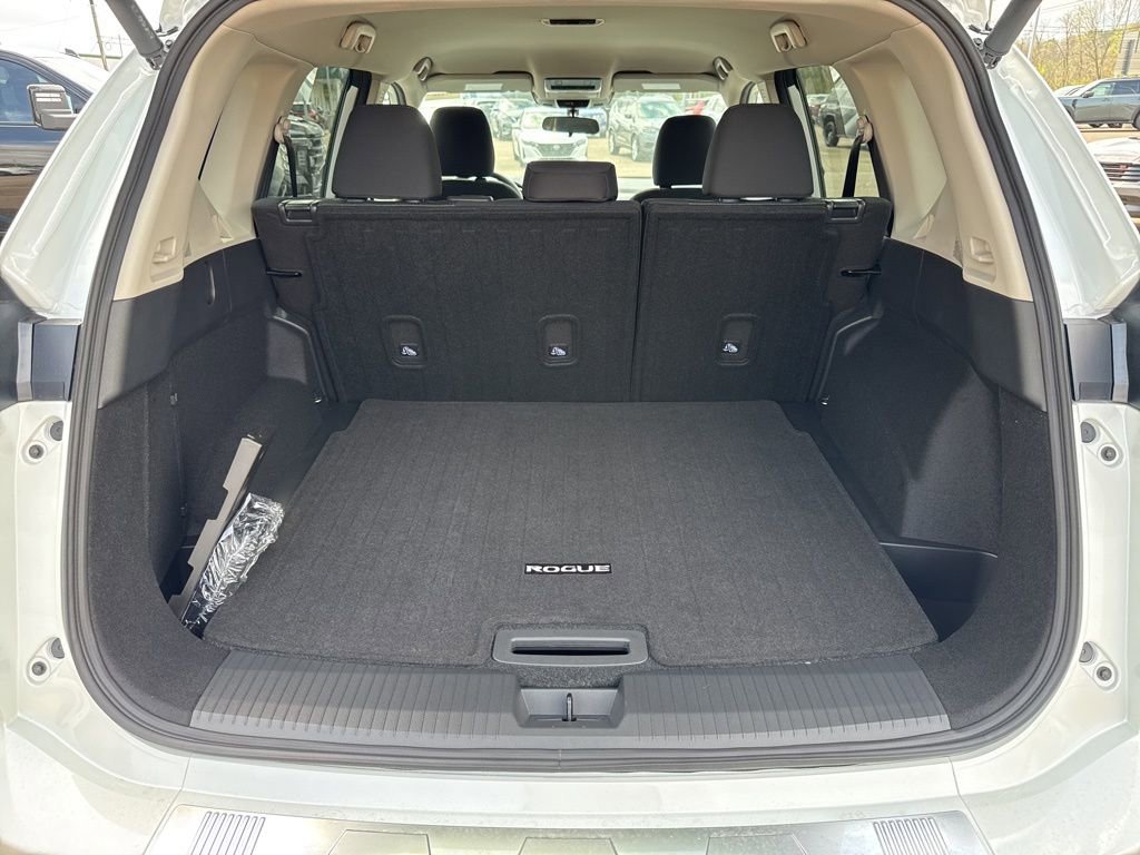 New 2026 Nissan Rogue SV image 38