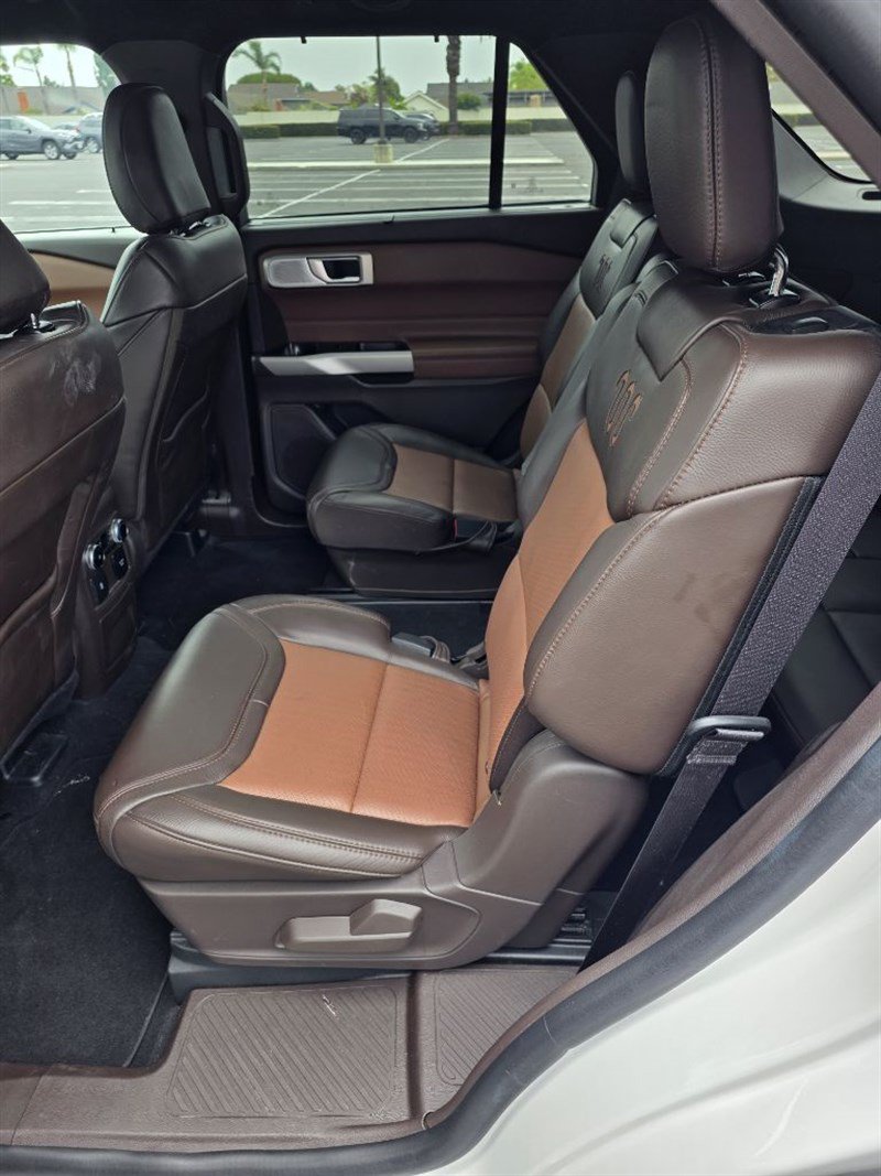 Used 2023 Ford Explorer King Ranch w/ Technology Package AWD/4WD image 33