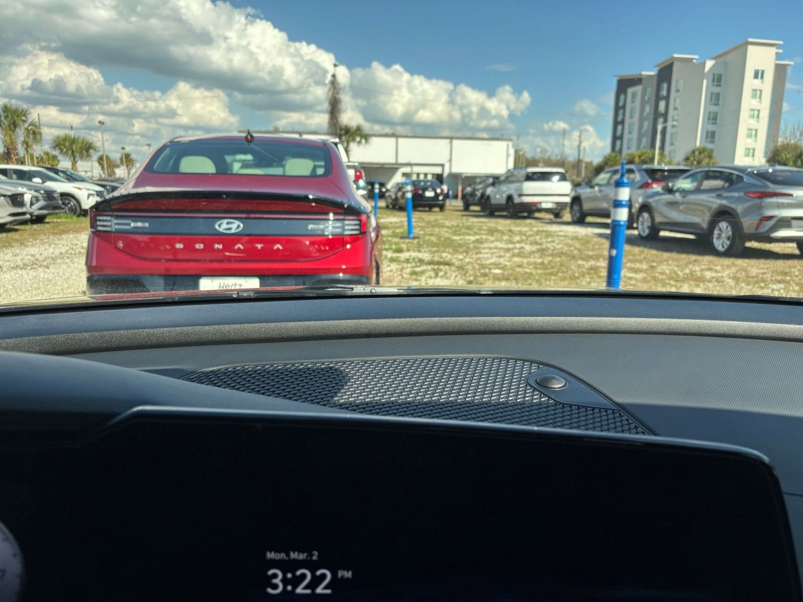 Used 2025 Hyundai Elantra SEL image 14