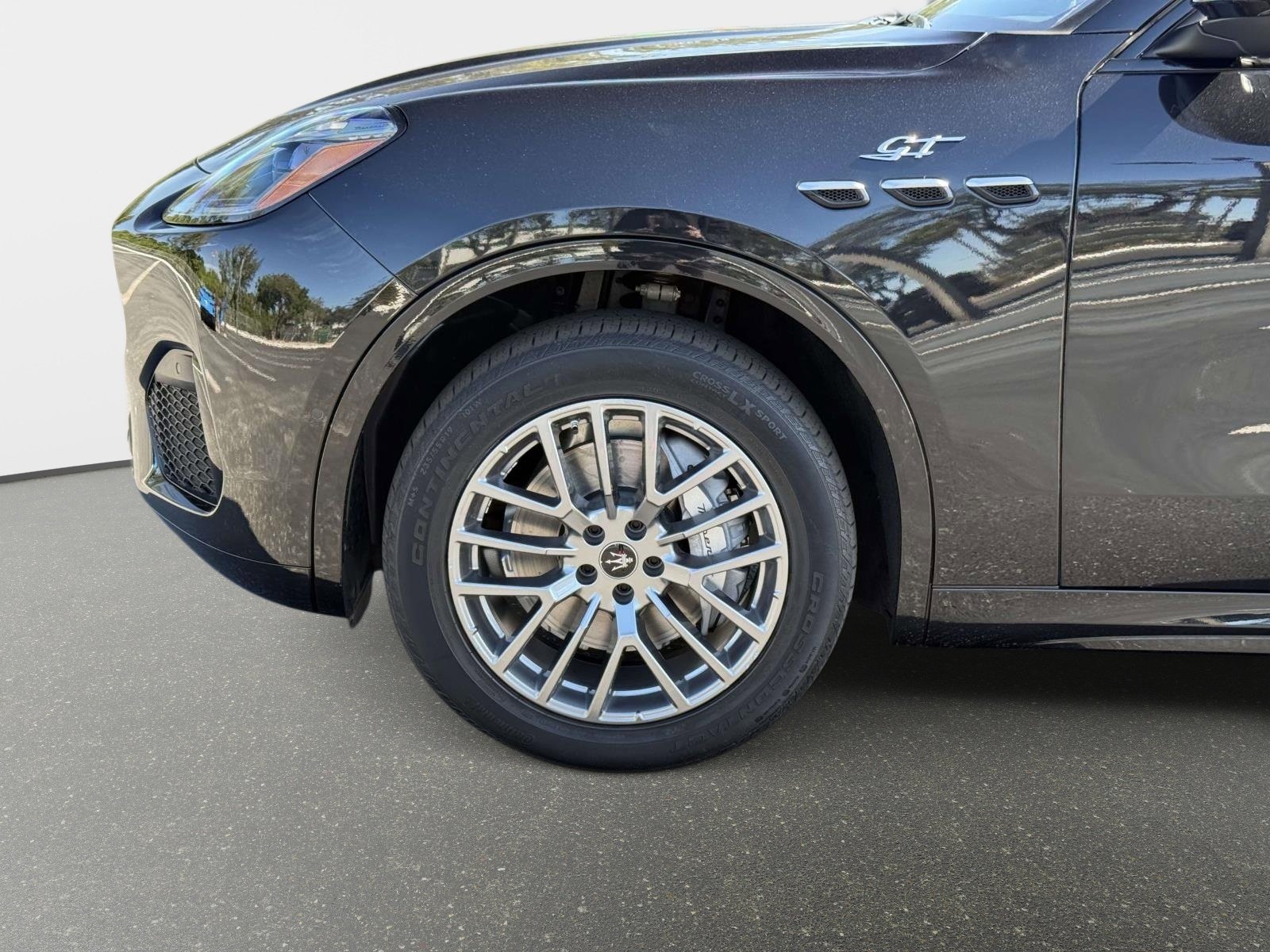 Used 2023 Maserati Grecale GT image 11