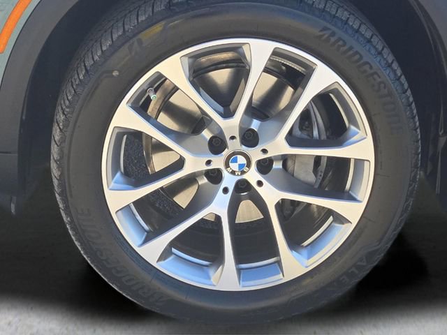 Used 2024 BMW X5 sDrive40i w/ Parking Assistance Package image 9