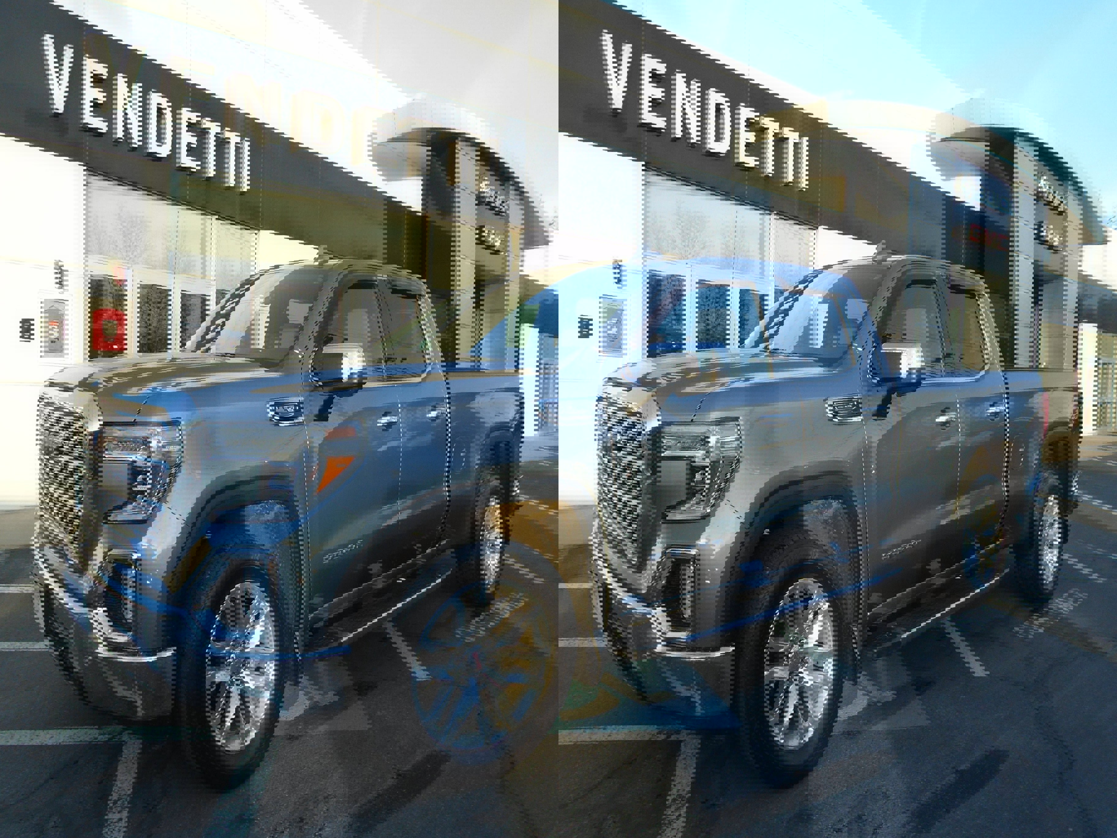 Used 2019 GMC Sierra 1500 SLT w/ SLT Premium Package image 41