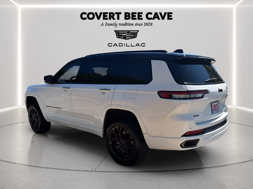 Used 2023 Jeep Grand Cherokee L Summit AWD/4WD image 7
