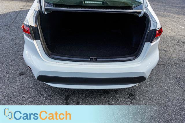 Used 2020 Toyota Corolla LE image 35