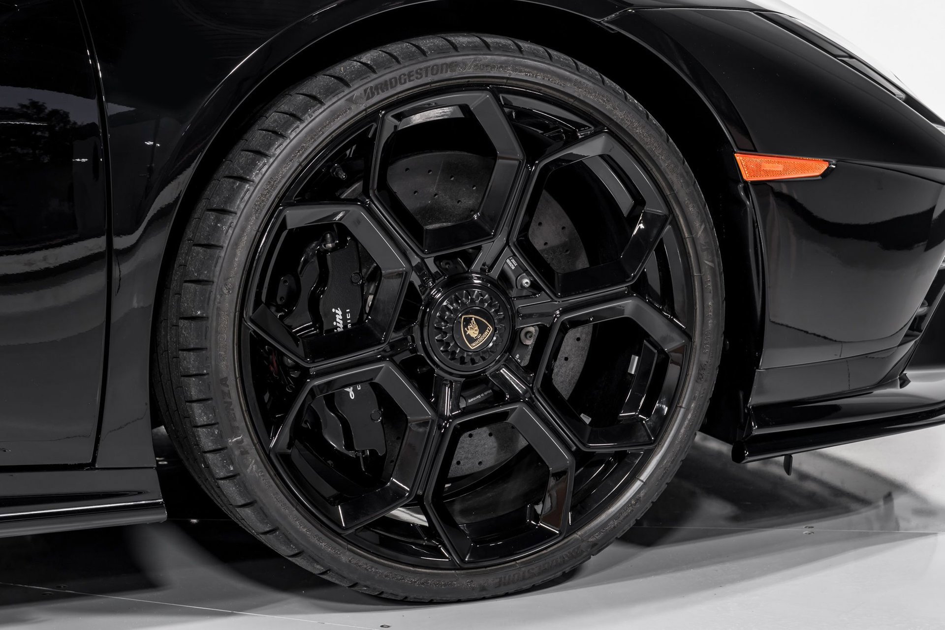 Used 2023 Lamborghini Huracan Tecnica image 47