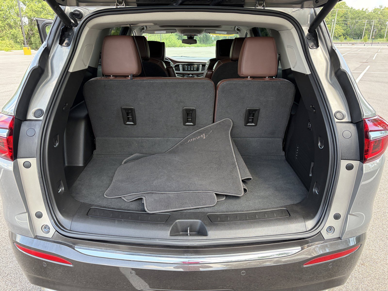Used 2019 Buick Enclave Avenir w/ Avenir Technology Package AWD/4WD image 32