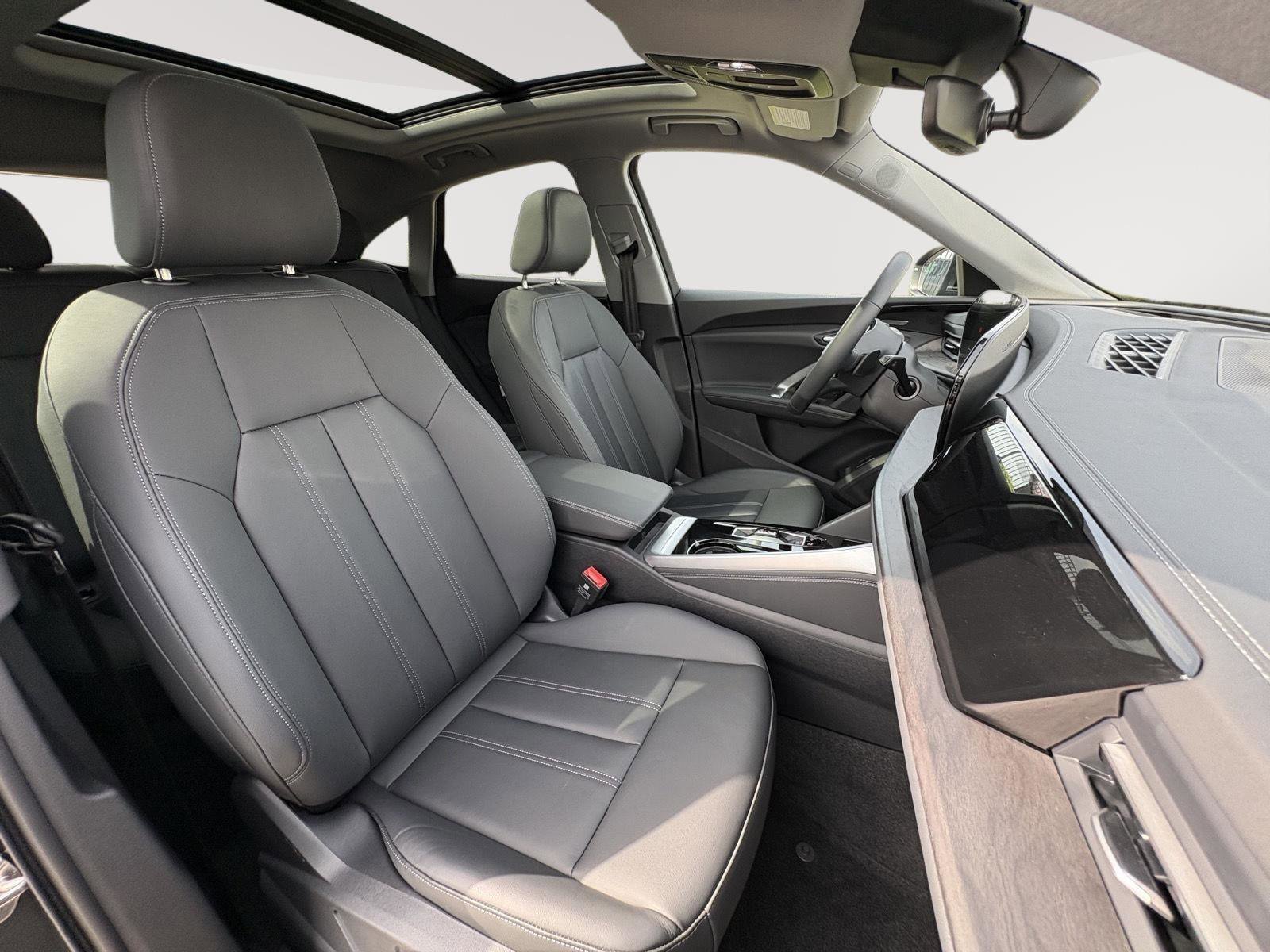 Used 2025 Audi Q5 Premium Plus w/ Premium Plus image 25