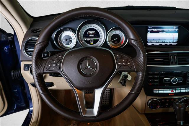 Used 2013 Mercedes-Benz C 300 4MATIC Sedan image 13