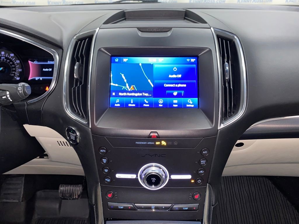 Used 2020 Ford Edge Titanium image 22