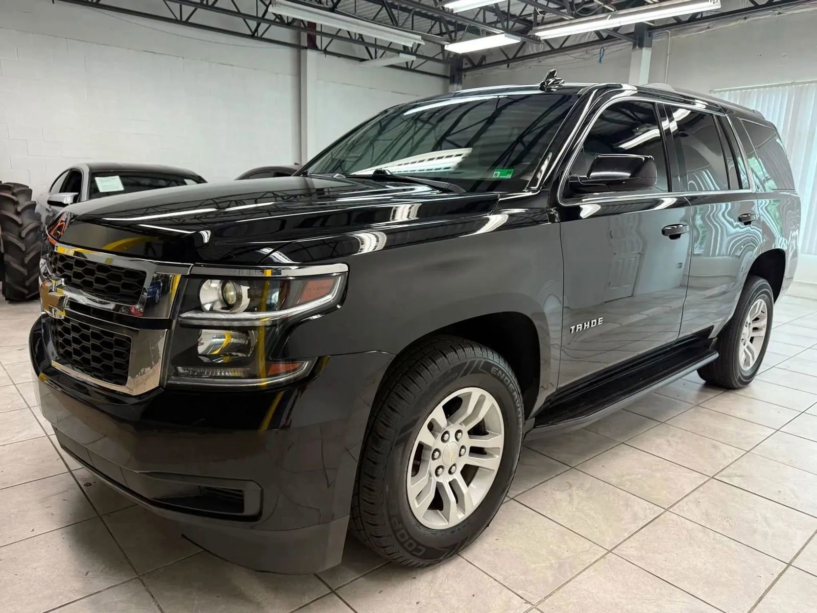 Used 2019 Chevrolet Tahoe LT image 3