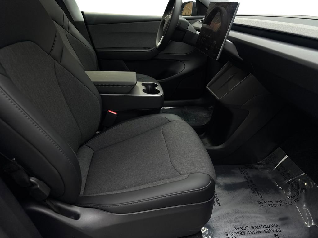 Used 2026 Tesla Model Y 2WD image 42