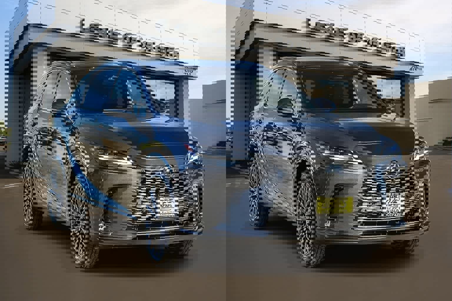 New 2026 Lexus RX 450h Luxury image 5