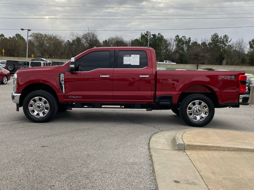 Used 2025 Ford F250 Lariat w/ Chrome Package image 4