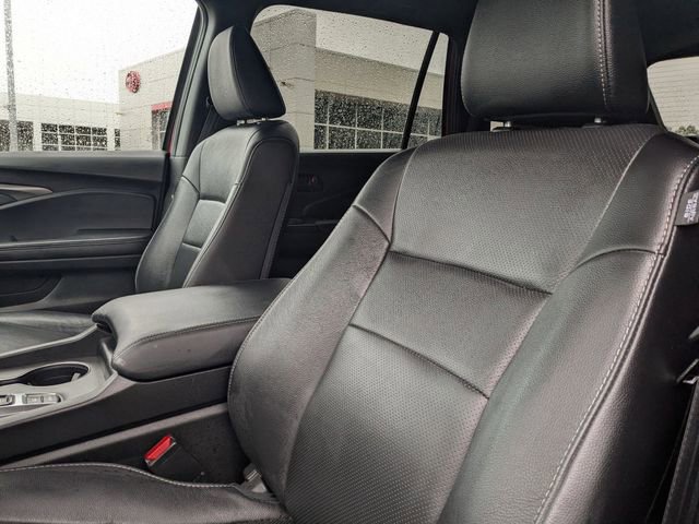 Used 2025 Honda Passport EX-L image 14