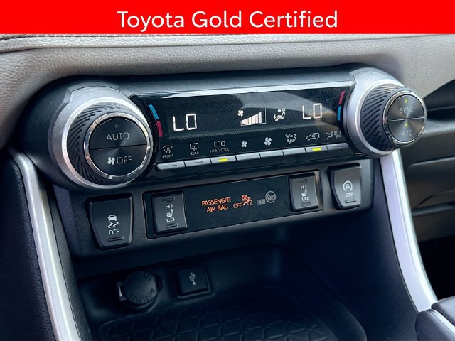 Certified 2021 Toyota RAV4 XLE Premium AWD/4WD image 17