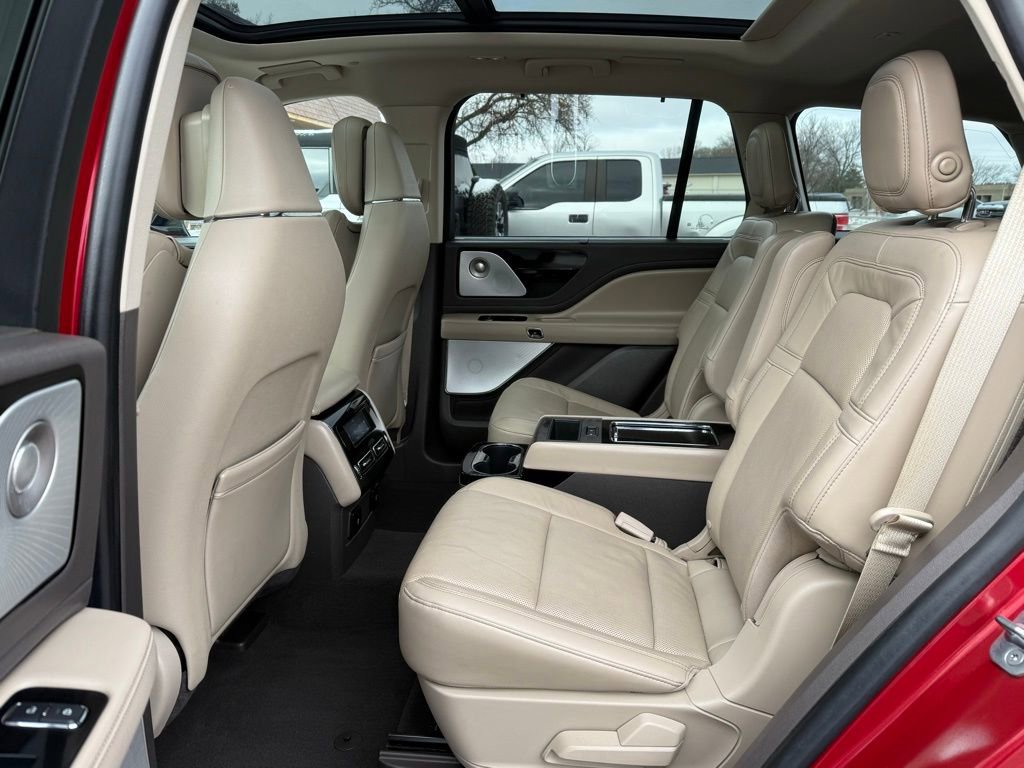 Used 2020 Lincoln Aviator Reserve w/ Equipment Group 202A AWD/4WD image 11