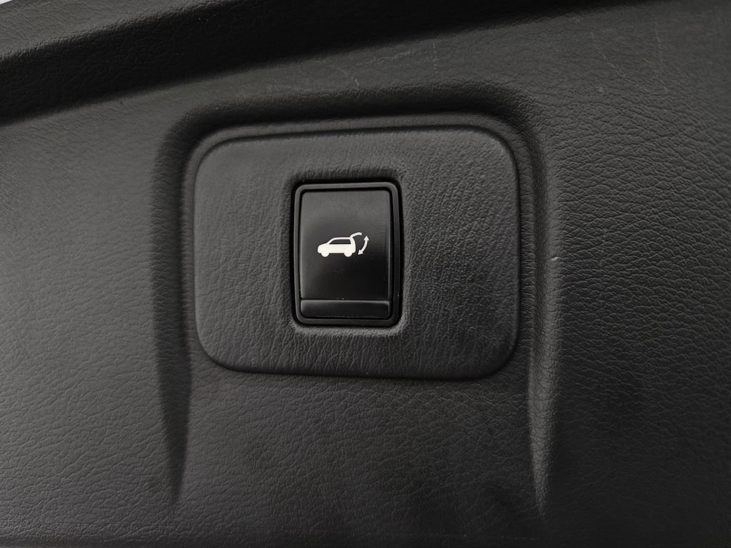 Used 2018 Nissan Murano SL w/ Cargo Package FWD image 30