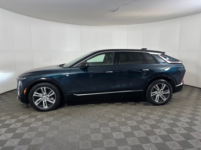 Used 2024 Cadillac Lyriq Tech image 6