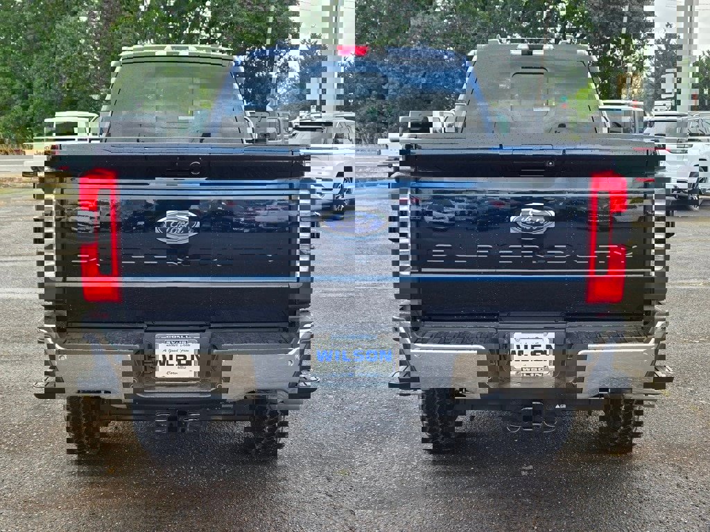 New 2025 Ford F350 Lariat w/ FX4 Off-Road Package image 4