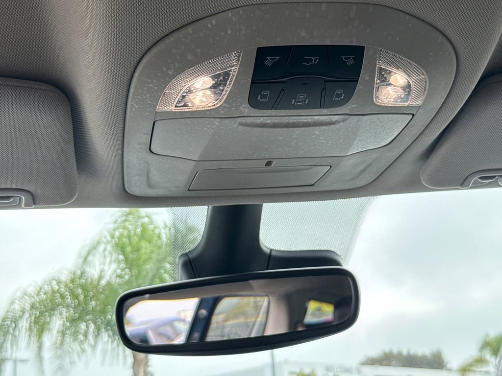 Certified 2023 Chrysler Pacifica Touring-L FWD image 24