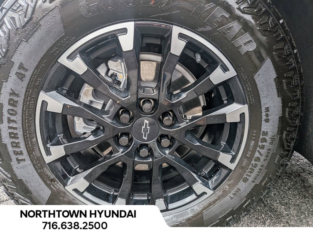 Used 2025 Chevrolet Traverse Z71 w/ Enhanced Driving Package AWD/4WD image 47