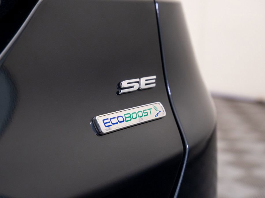 Used 2014 Ford Fusion SE w/ Equipment Group 202A image 32