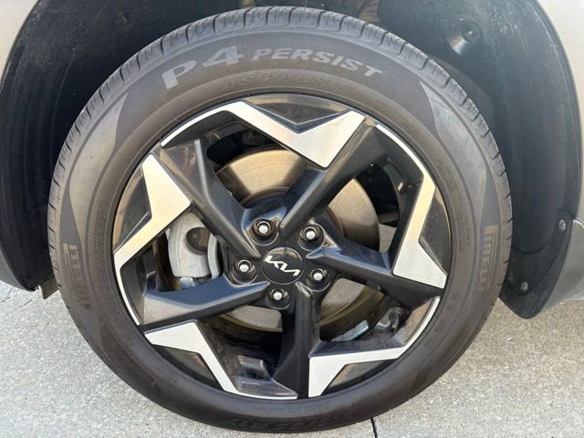 Used 2024 Kia Seltos EX AWD/4WD image 8