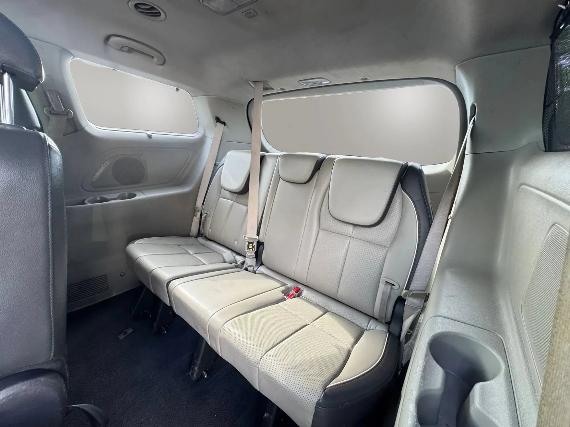 Used 2016 Kia Sedona EX FWD image 13