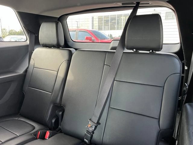 Used 2019 Chevrolet Traverse RS w/ LPO, Floor Liner Package FWD image 36