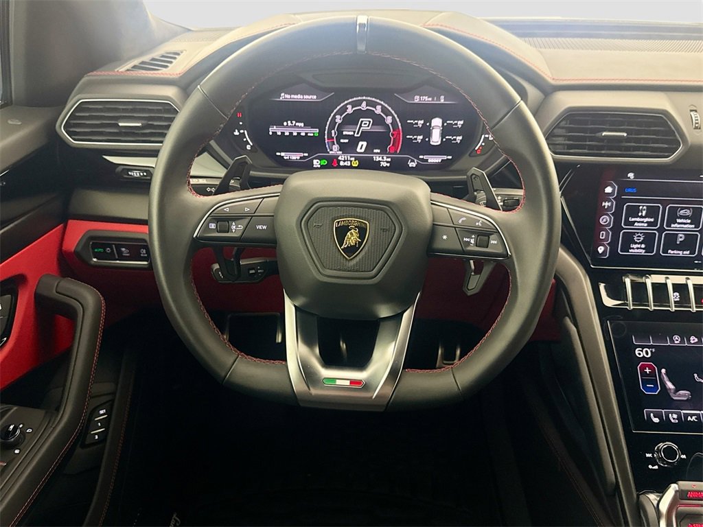 Used 2024 Lamborghini Urus S image 11