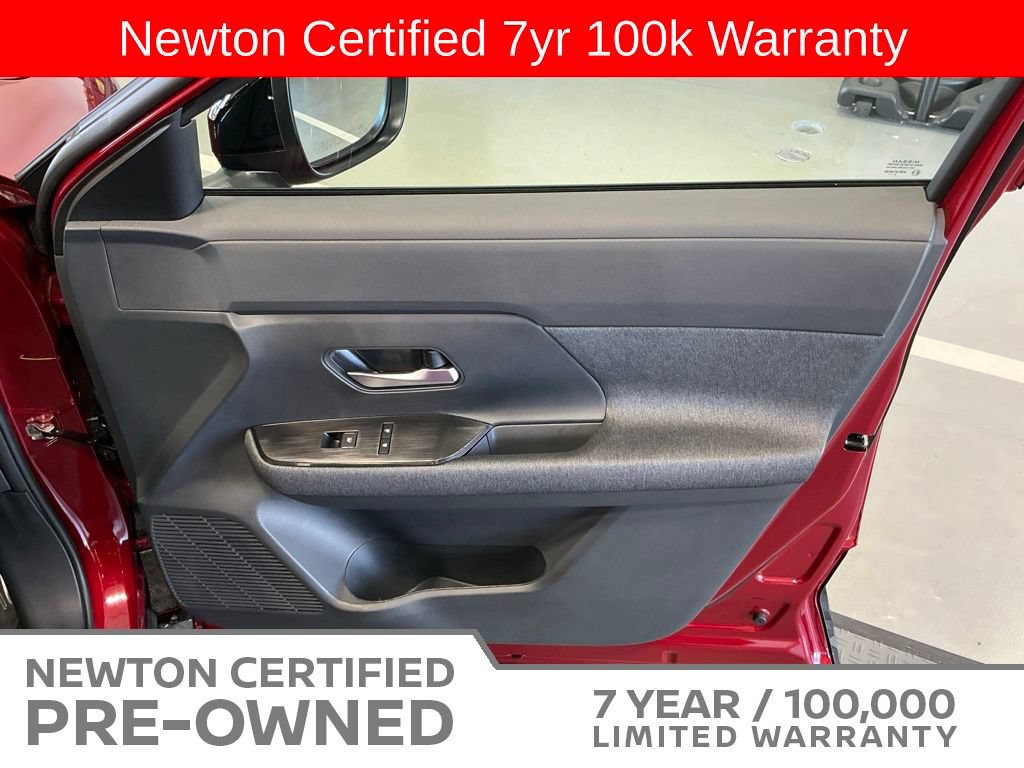 Used 2026 Nissan Kicks SV w/ SV Premium Package FWD image 35