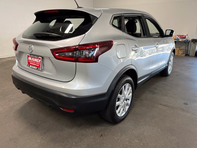Used 2021 Nissan Rogue Sport S FWD image 3