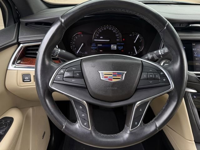 Used 2017 Cadillac XT5 Luxury w/ Driver Awareness Package image 15