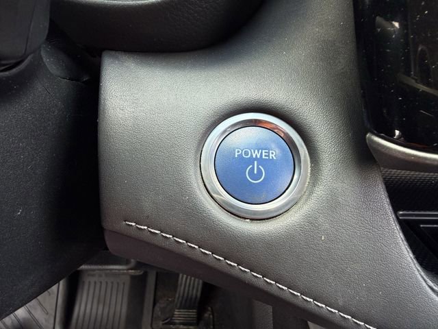 Used 2020 Toyota Highlander XLE AWD/4WD image 24