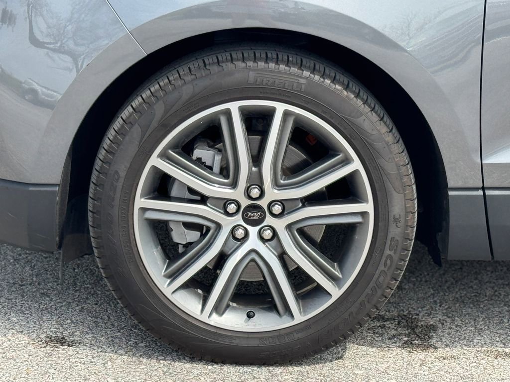 Used 2024 Ford Edge Titanium w/ Equipment Group 301A AWD/4WD image 44