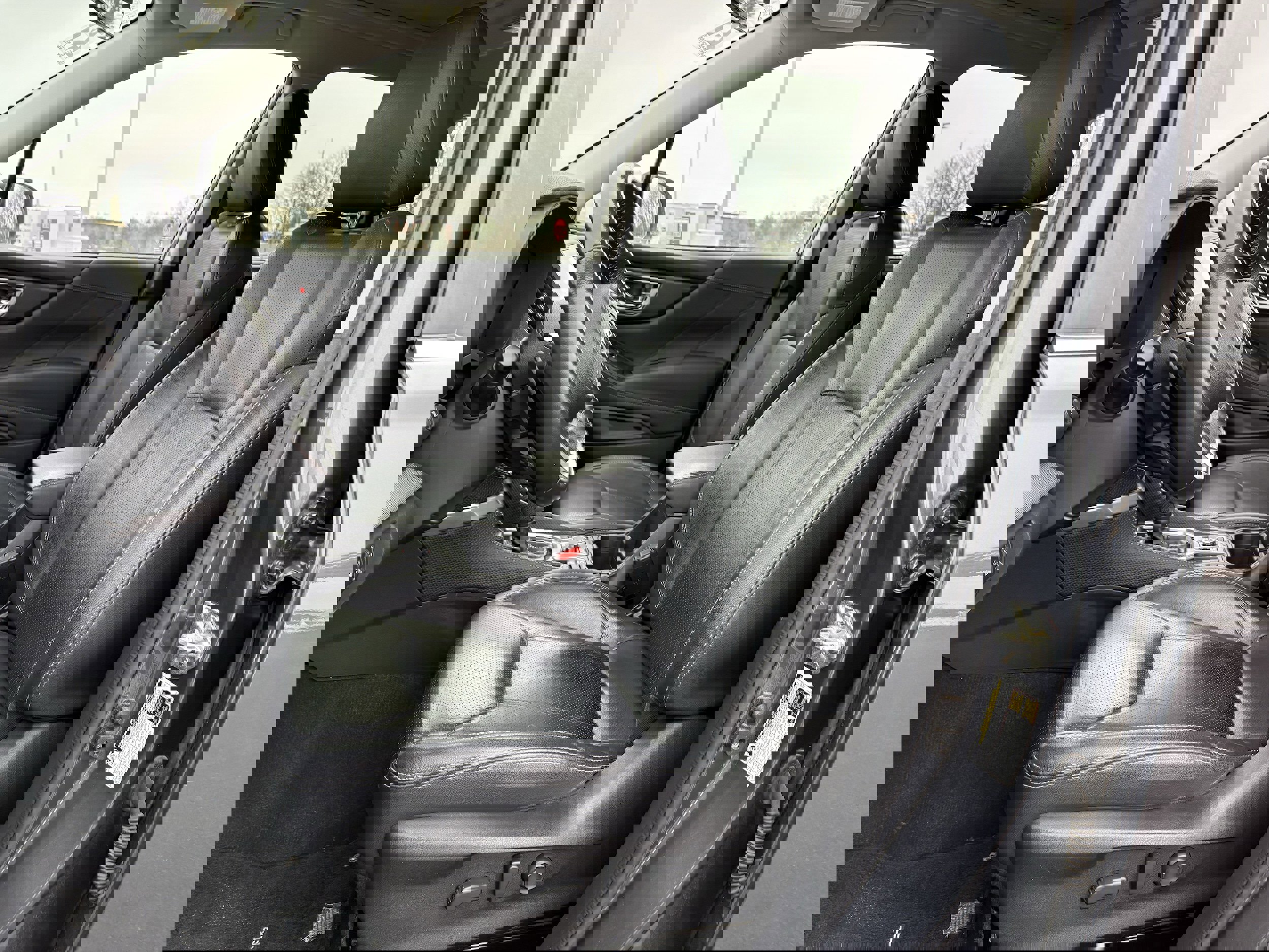 Used 2021 Subaru Forester Limited w/ Popular Package #3 image 28