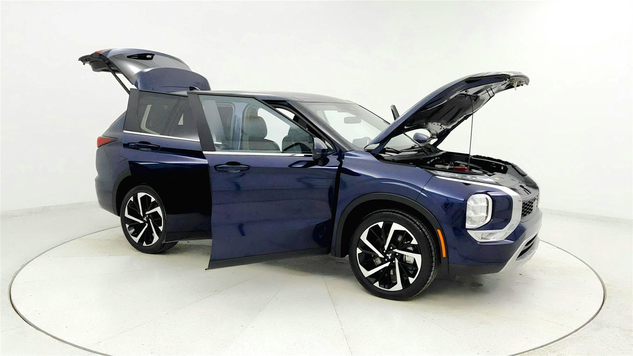 Used 2024 Mitsubishi Outlander FWD image 12