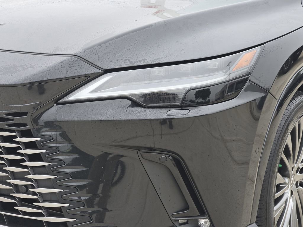 Used 2023 Lexus RX 350 FWD w/ Cold Area Package image 10