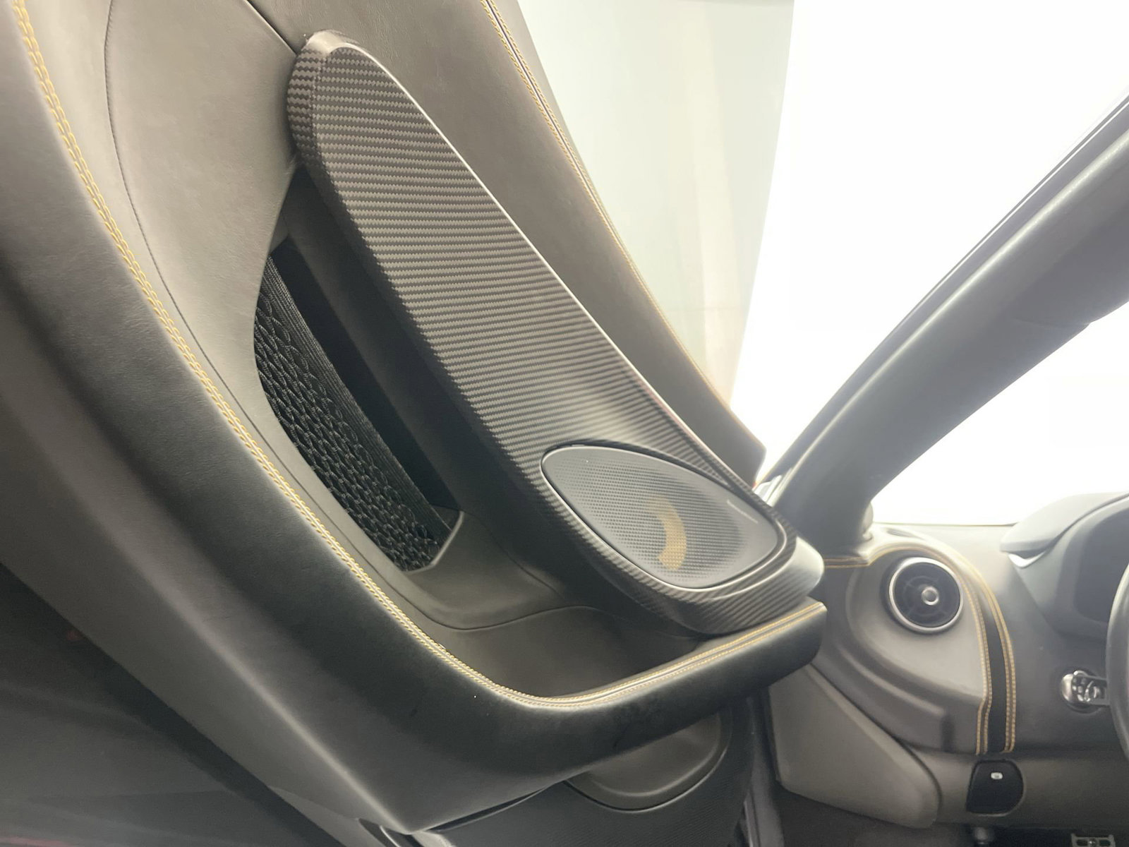 Used 2019 McLaren 600LT image 13