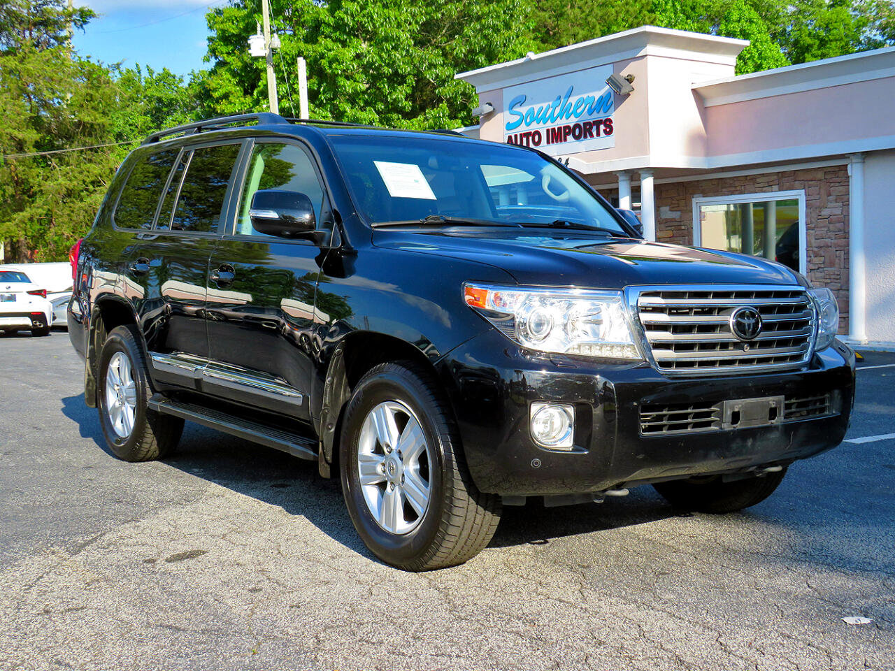 Used 2015 Toyota Land Cruiser image 5