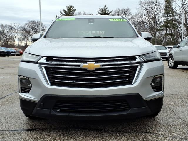 Used 2022 Chevrolet Traverse LT w/ LPO, Cargo Package AWD/4WD image 2